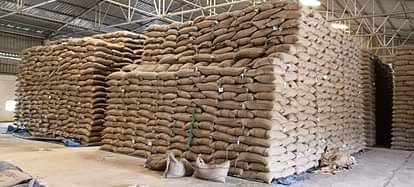 वेयरहाउस से मूंग-गेहूं चोरी करने वाला गिरोह धराया