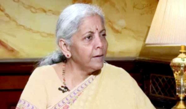 रुपये का प्रतीक हटाना क्षेत्रीय अन्ध राष्ट्रवाद:निर्मला सीतारमण