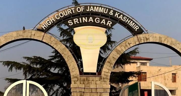 जम्मू कश्मीर और लद्दाख उच्च न्यायालय में तीन न्यायाधीश नियुक्त