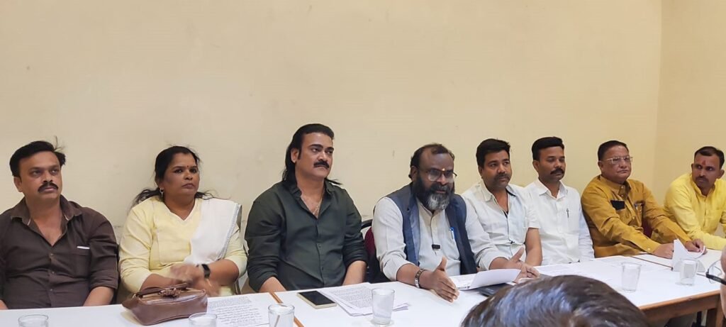 केंद्रीय मंत्री प्रहलाद पटेल का बयान, जनता का अपमान