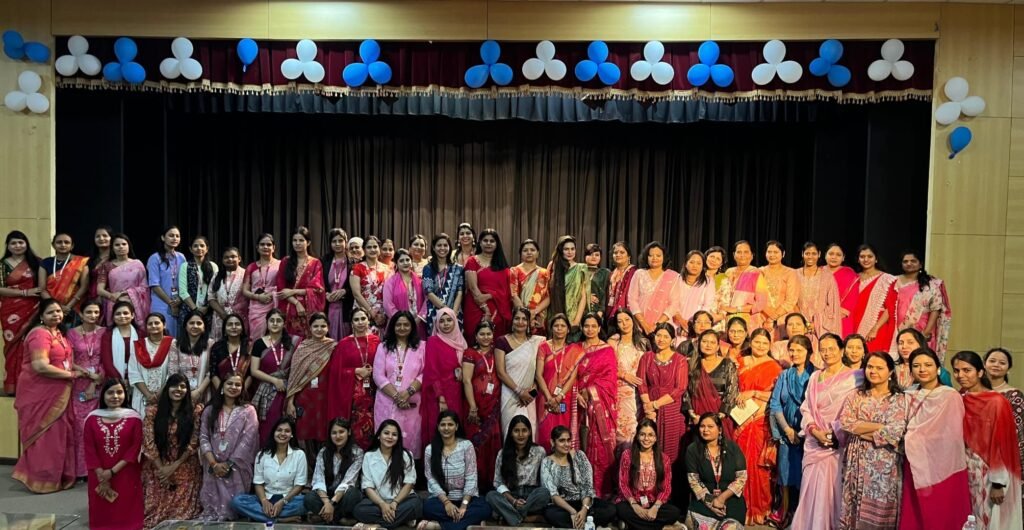 विश्व भर में महिला अधिकारों को लेकर जागरूकता कार्यक्रम