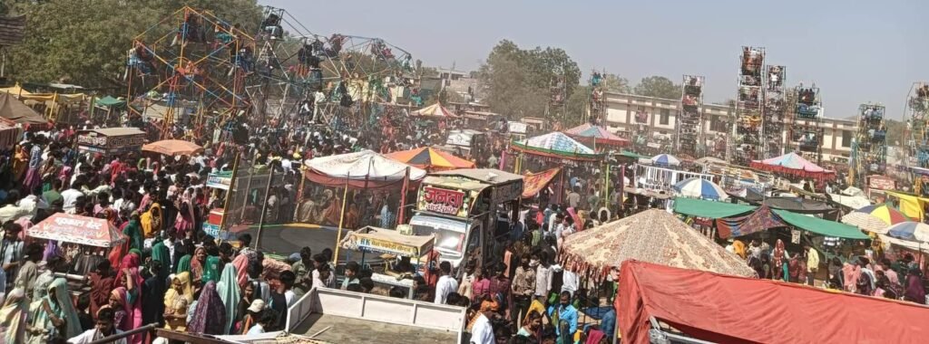 झाबुआ के भगोरिया में उमड़ा जन सैलाब