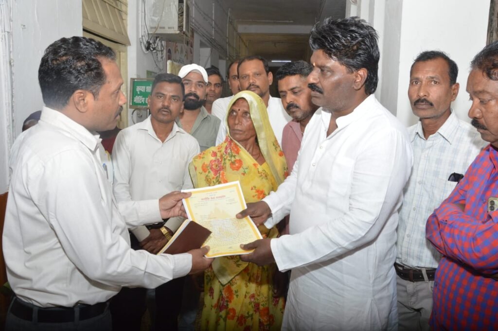 रिटायर्ड महिला के पीएफ का पैसा हुआ गायब