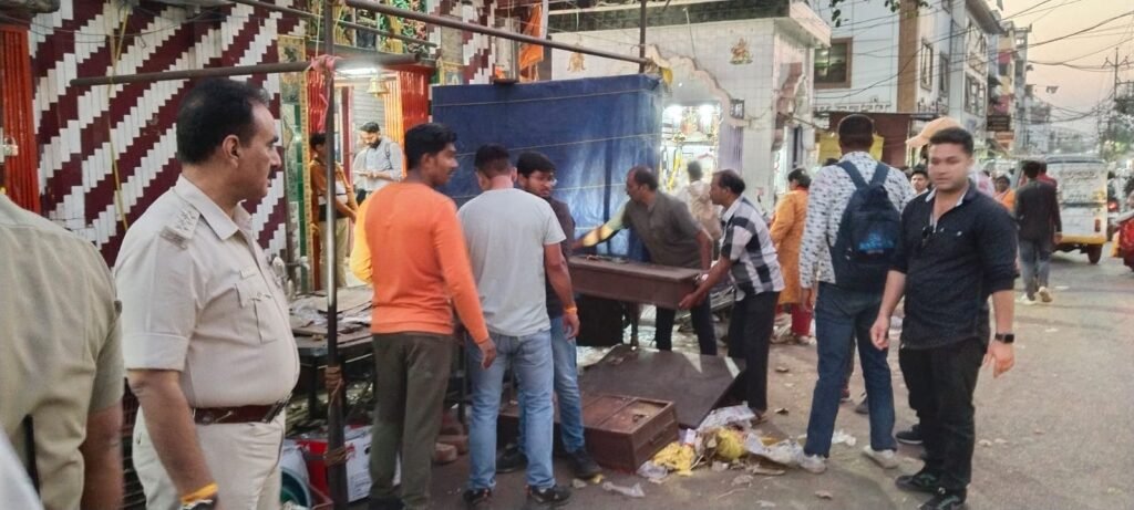 बल्देवबाग से सुपर मार्केट तक बाजारों से हटाए अतिक्रमण  