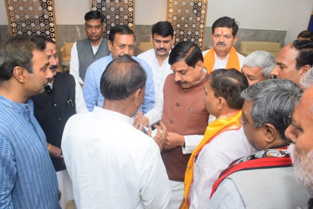 वैशली नदी को लेकर मुख्यमंत्री को दिया 11 सूत्रीय ज्ञापन