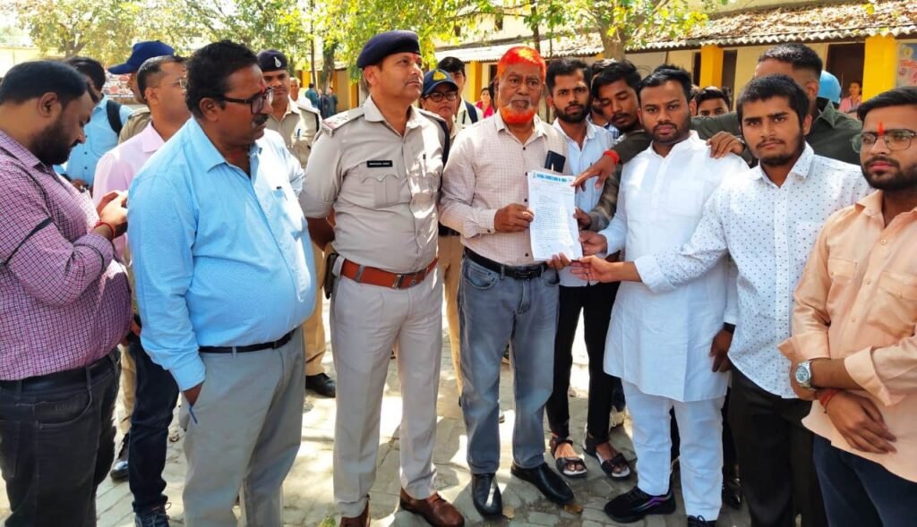 ABVP और प्रोफ़ेसर के झगडे में NSUI की एंट्री प्राध्यापकों का फूल मालाओं से स्वागत 