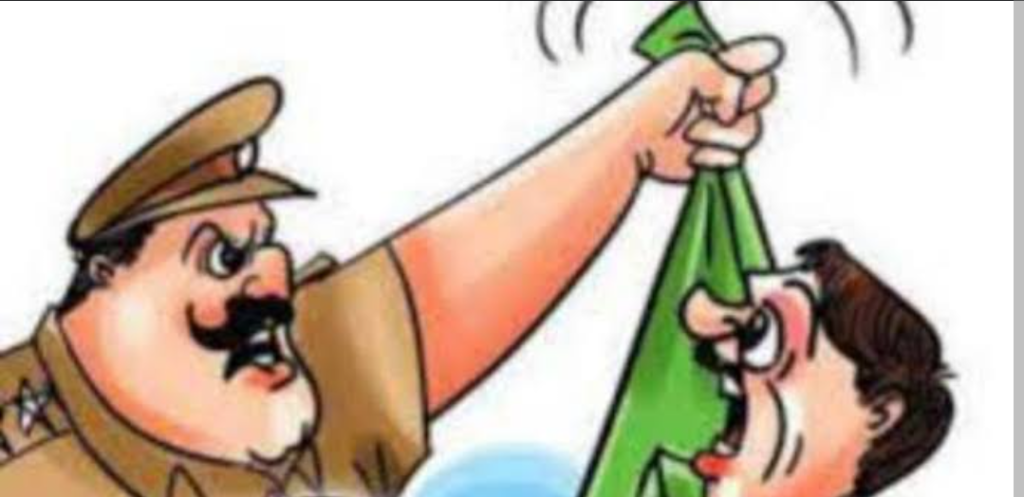 नेताओं का रौब दिखाने वाला अड़ीबाज धराया