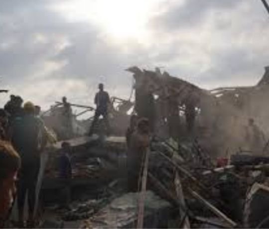 इज़रायली टैंकों ने खान यूनिस के पूर्व में अबासन पर की गोलीबारी