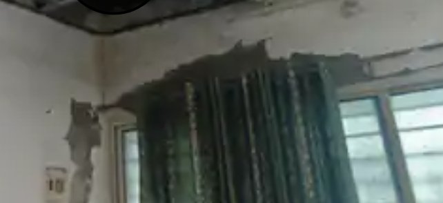 दतिया अस्पताल के मेटरनिटी वार्ड में फॉल्स सीलिंग गिरी