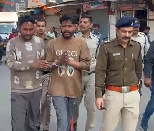 जिलाबदर व अड़ीबाजी के आरोपी गिरफ्तार