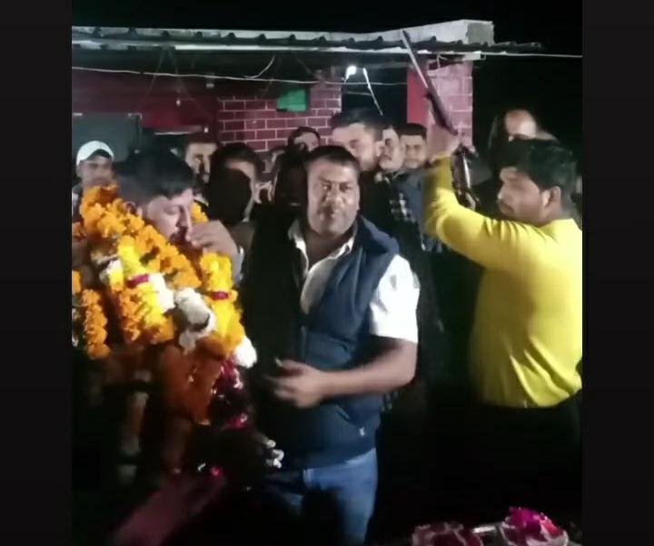 हर्ष फायरिंग करने वाले बदमाश और गुर्गों पर एफआईआर