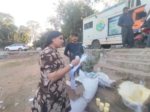 होली से पहले ग्वालियर में खाद्य विभाग ने 5 डलिया मावा किया जब्त