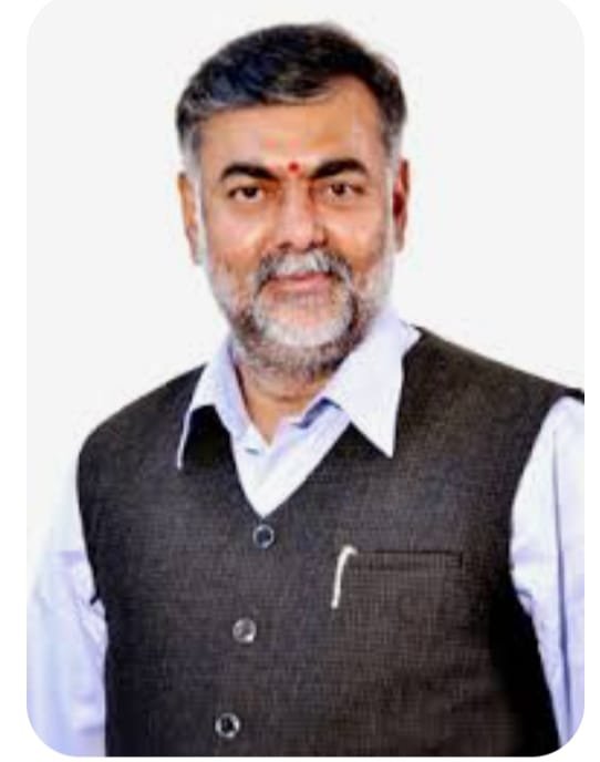 समाज को सीख देकर उलझ गए मंत्री