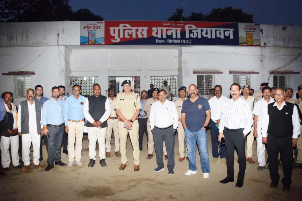 कमिश्नर एवं प्रभारी आईजी ने सरई एवं देवसर का किया भ्रमण