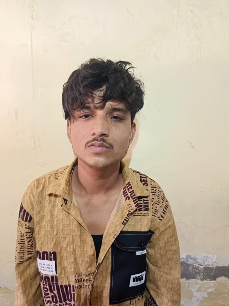 झगड़े का बदला लेने एक्टिवा में लगाई थी आग