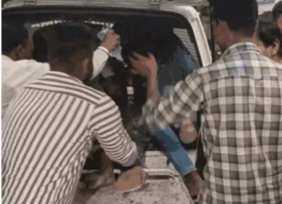 रेत माफिया के चार ट्रैक्टरों की भिड़ंत में एक निर्दोष ग्रामीण गंभीर घायल, ग्वालियर रेफर