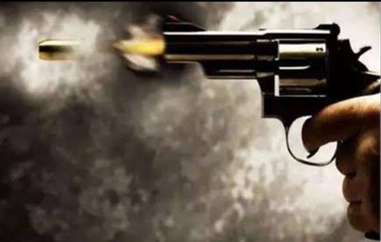 हत्या के इरादे से फायरिंग, पैर में धंसा छर्रा