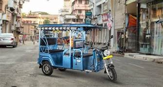 ई रिक्शा ले गया चोर