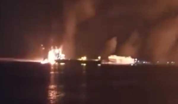 यमनी ईंधन बंदरगाह रास ईसा पर अमेरिकी हवाई हमलों में 17 लोगों की मौत