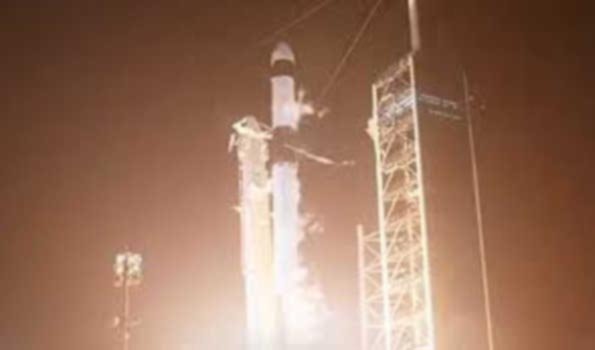 नासा, स्पेसएक्स ने अंतरिक्ष स्टेशन के लिए पुनः आपूर्ति मिशन शुरू किया