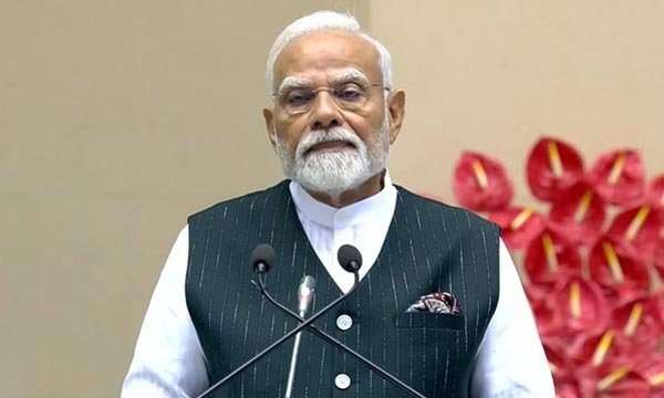 प्रशासनिक सेवाओं में सुधार जरूरी, अधिकारियों के काम पर है, सबकी निगाह: मोदी