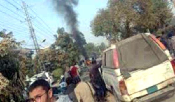 पाकिस्तान में आतंकवादी हमले में एक पुलिसकर्मी की मौत, 04 घायल