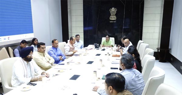 दिल्ली सरकार ने फीस बढोत्तरी रोकने के लिए कानून बनाने का किया फैसला