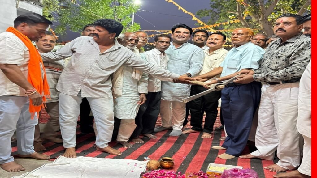 वंशकार समाज को मिला सामुदायिक भवन