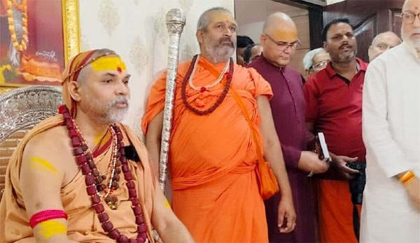 हिन्दुओं को शास्त्र के साथ शस्त्र का प्रशिक्षण देंगे, आदर्श गौशाला रामाधाम बनाएंगे