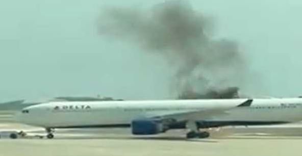 अमेरिका में हवाई अड्डे पर एयरबस ए330 में लगी आग