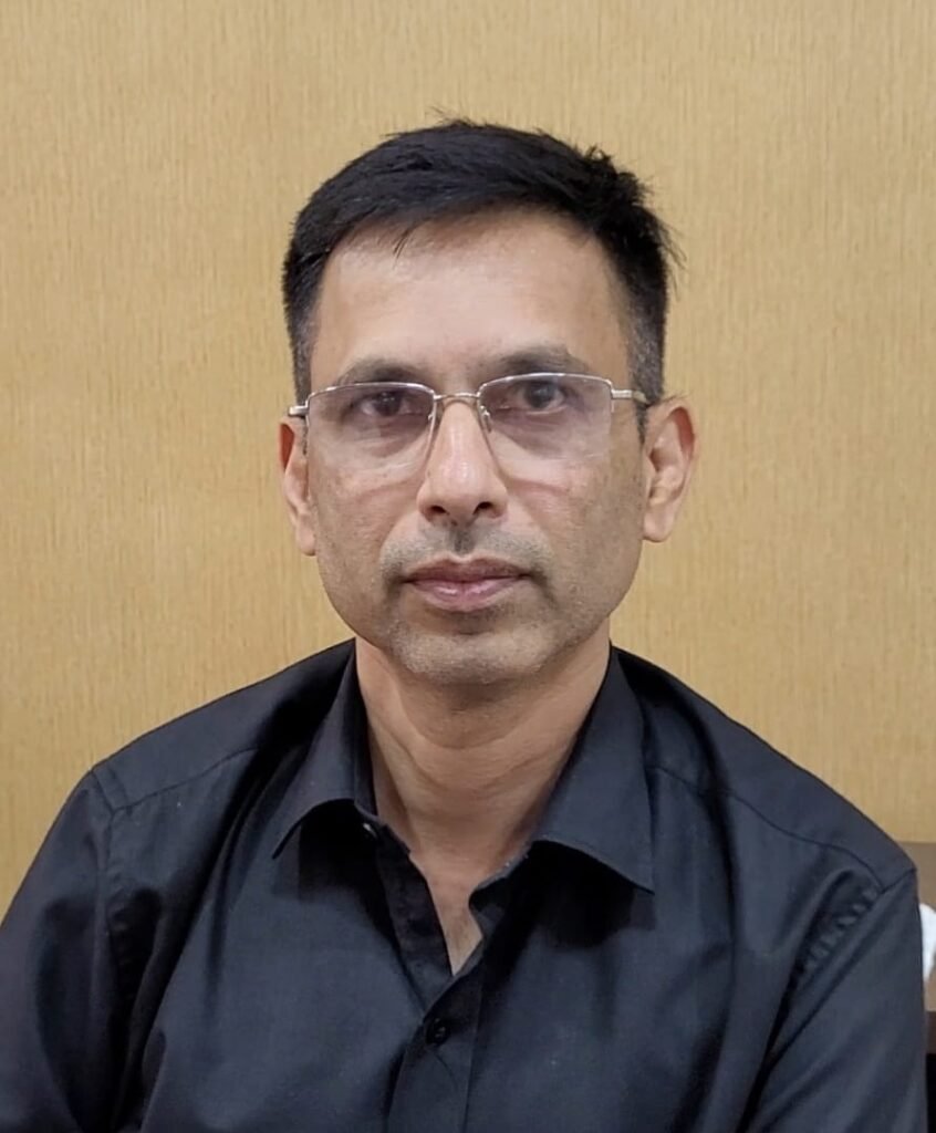 फर्जी डॉक्टर मामले में कलेक्टर ने कहा- आयोग की जांच पूरी अब प्रतीक्षा करें 