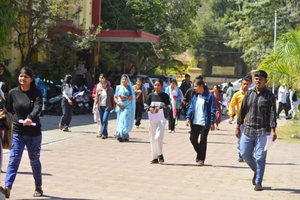 11 केंद्रों पर हुई संघ लोक सेवा आयोग की परीक्षा