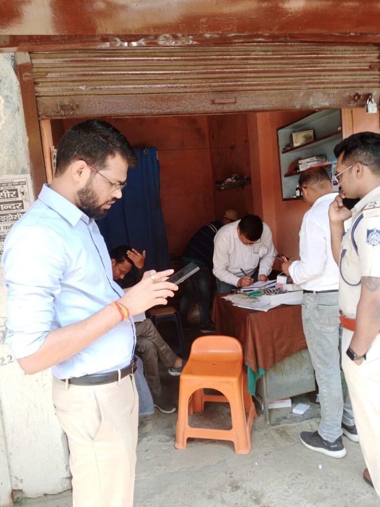 देवरी और बीना मे झोलाछाप डॉक्टरों के क्लीनिक सील 