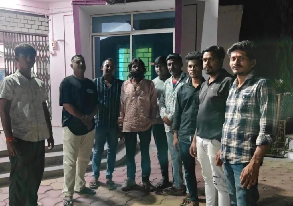 मेघनगर में आपत्तिजनक पोस्ट, युवक पर FIR 