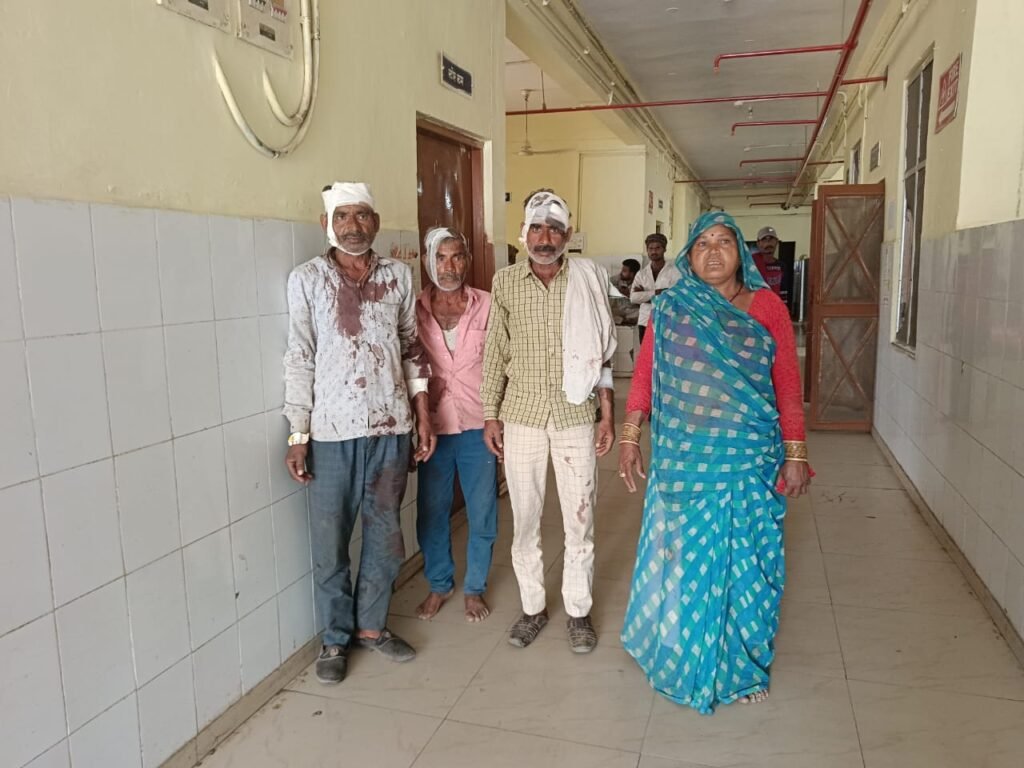 जमीनी विवाद में खूनी संघर्ष,दर्जन भर घायल