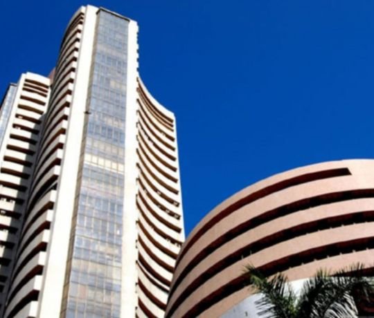 शेयर बाजार में लगातार तीसरे दिन तेजी