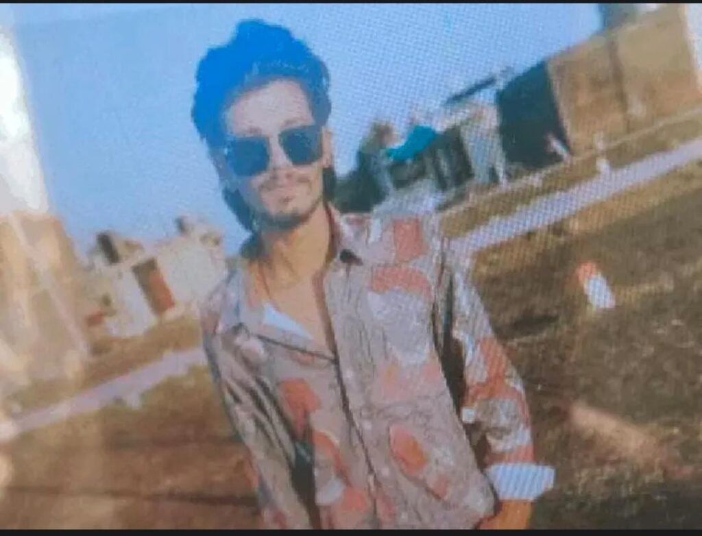 भोपाल में युवक ने फांसी लगाकर आत्महत्या की, वीडियो में परिवार को ठहराया जिम्मेदार