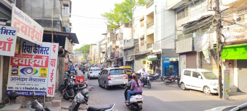 मकान टूटने से खत्म हो जाएगा रोजगार, रहवासी परेशान