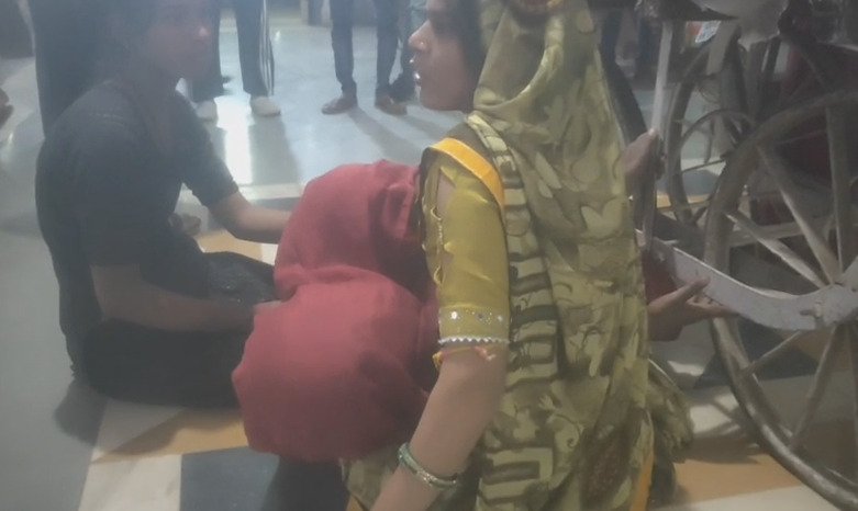 अमानवीयता:बुजुर्ग को ट्रक ने 250 फिट तक घसीटा फिर बीनागंज के डाक्टर ने डायल-100 नहीं दी,मौत