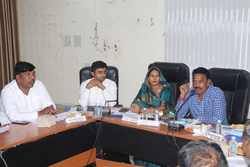 सभी पुराने कुएँ, बावड़ियाँ, नदियाँ एवं स्टॉप डेम्स की सफाई हो