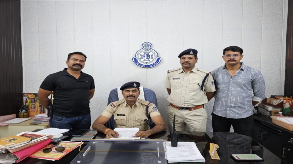 फरार गांजा तस्कर को उड़ीसा से किया गिरफ्तार