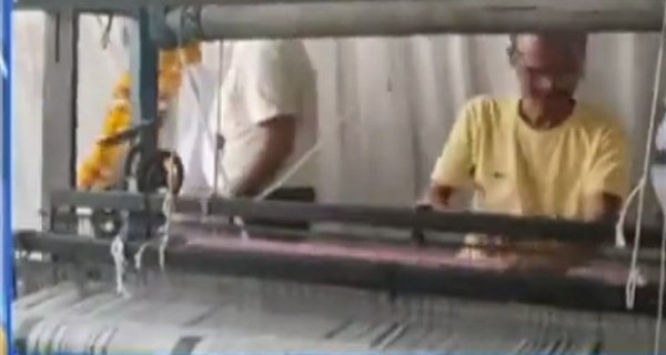 ग्वालियर व्यापार मेला में शुरू हुआ हस्तशिल्प एवं बुनकर मेला