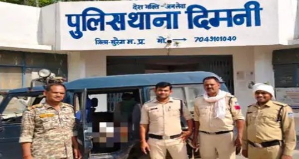 कट्टे के साथ 22 मामलों का फरार आरोपी दबोचा