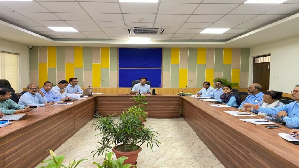 ननि निर्माण कार्य शुरू न करने वाले ठेकेदारो को देगा नोटिस,टेंडर होगा निरस्त