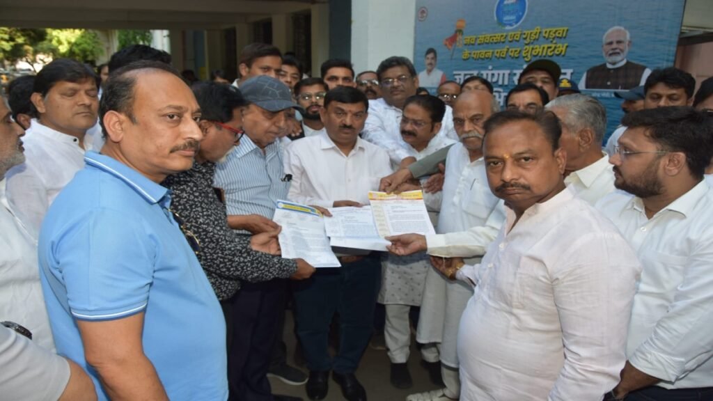 जैन संतों पर हमले के विरोध में कलेक्टर को सौंपा ज्ञापन