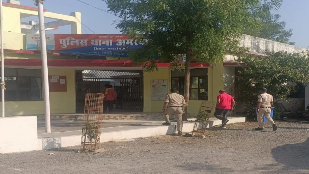 महिला अध्यक्ष को धमकाने वाला सीईओ हिरासत में लिया गया