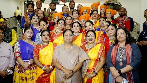 महाराष्ट्र, गुजरात की समृद्ध सांस्कृतिक विरासत, परंपराएं देश के लिए गौरव का विषय : रेखा गुप्ता