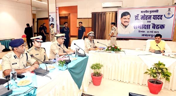 कानून व्यवस्था में लापरवाही बर्दाश्त नहीं: सीएम