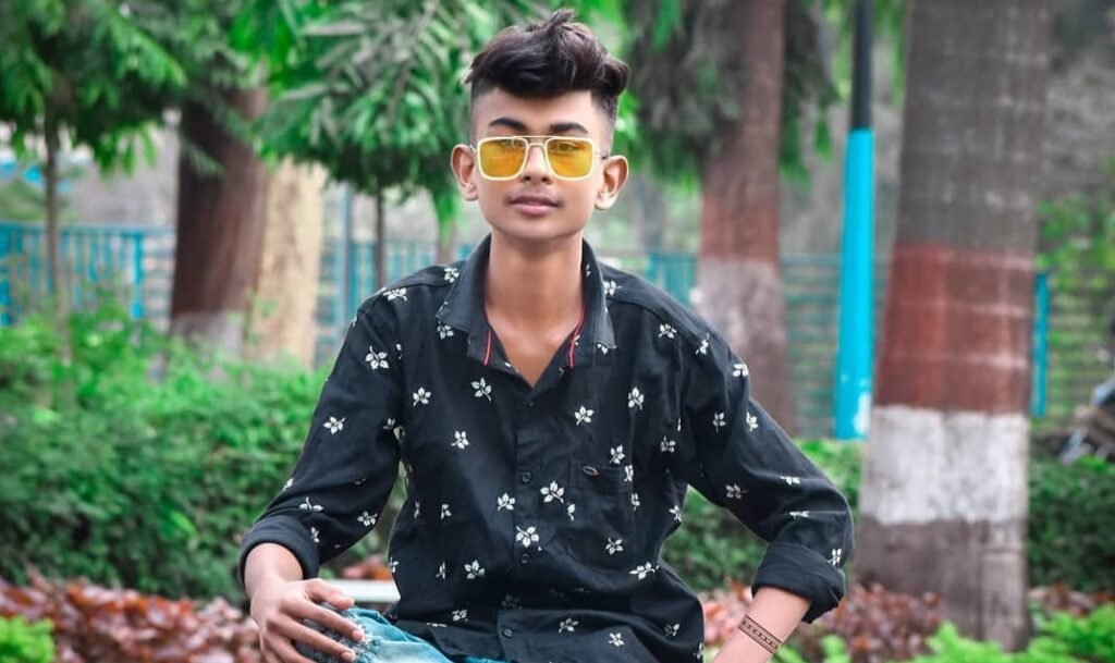 चार मंजिला इमारत से कूदे युवक की मौत