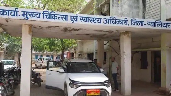 अस्पतालों की घेराबंदी,सर्वधर्म अस्पताल की मान्यता रद्द